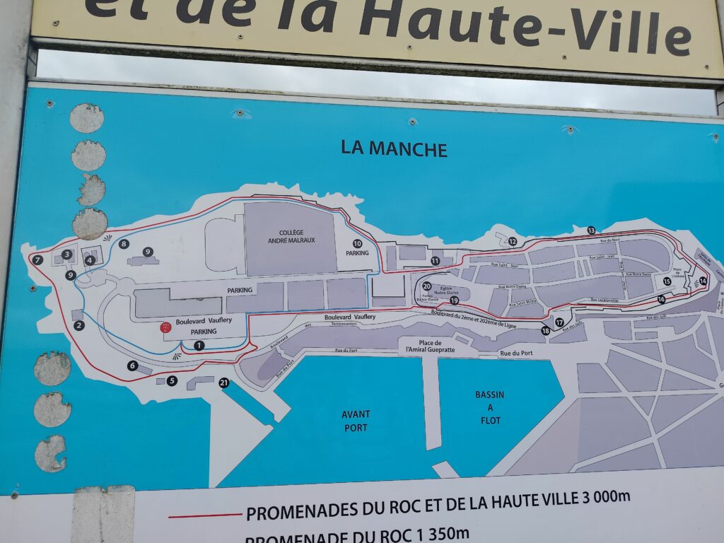 Granville : Flânerie entre la pointe du Roc et la Haute-Ville