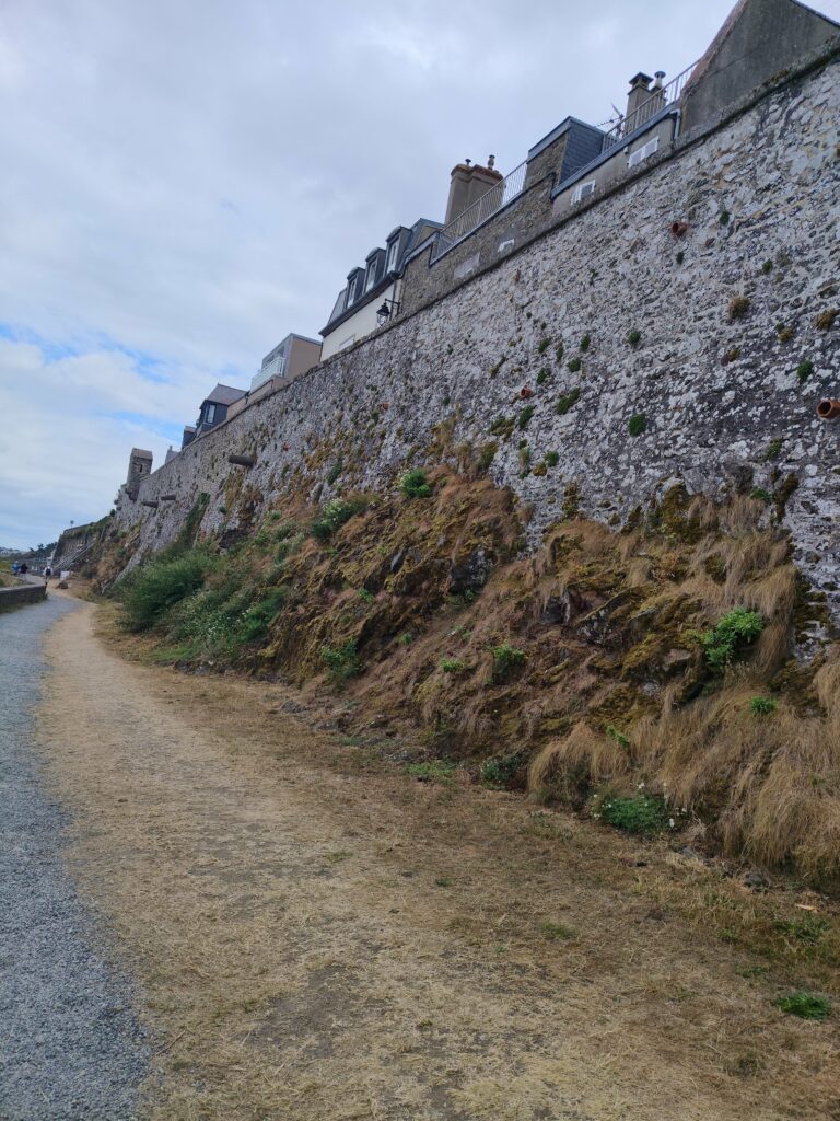 Granville : Flânerie entre la pointe du Roc et la Haute-Ville